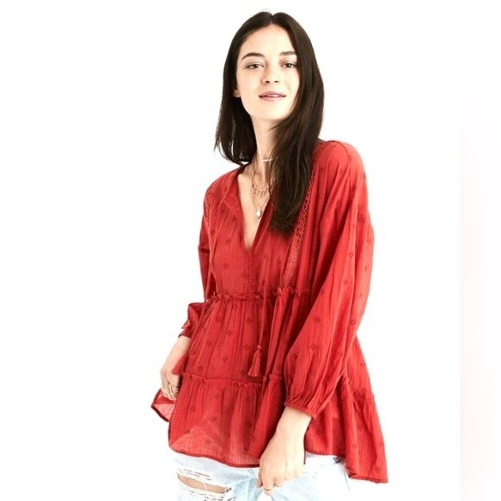American Eagle burnt orange eyelet and lace peasant blouse size small